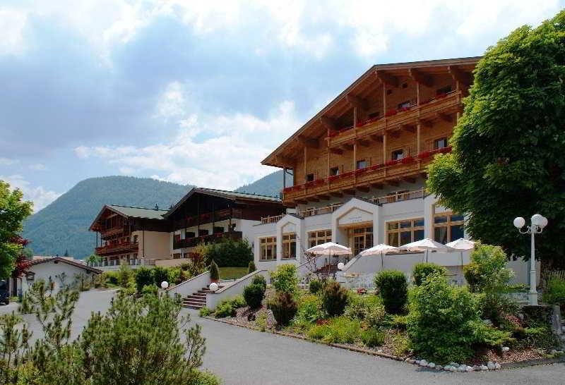 Hotel Pillerseehof Санкт-Ульрих-ам-Пиллерзее Экстерьер фото