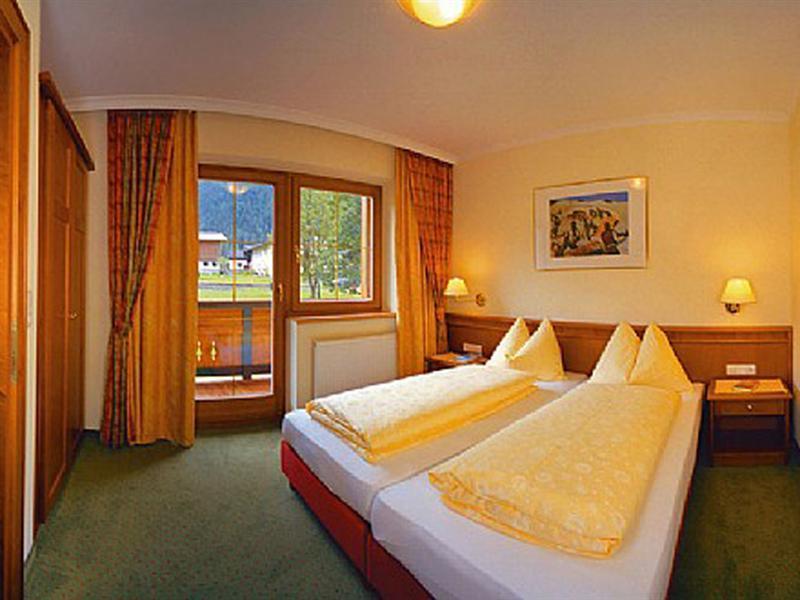 Hotel Pillerseehof Санкт-Ульрих-ам-Пиллерзее Экстерьер фото