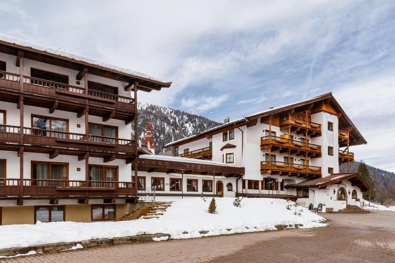 Hotel Pillerseehof Санкт-Ульрих-ам-Пиллерзее Экстерьер фото