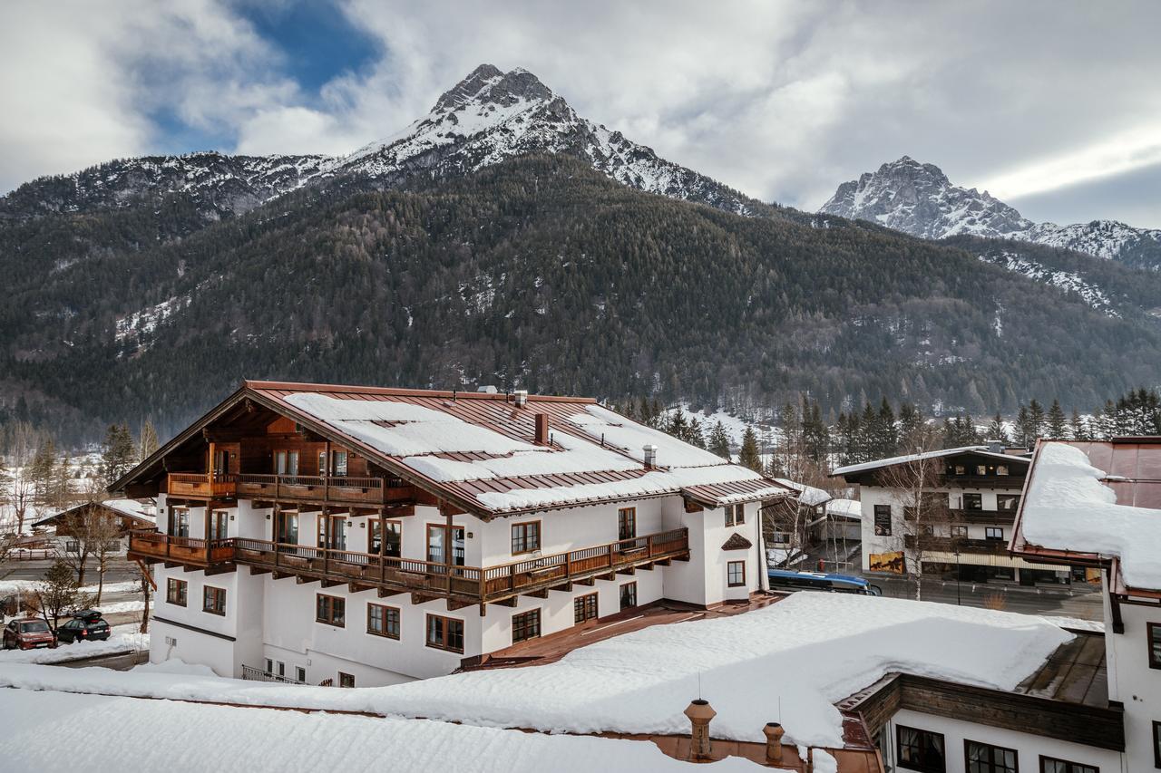 Hotel Pillerseehof Санкт-Ульрих-ам-Пиллерзее Экстерьер фото