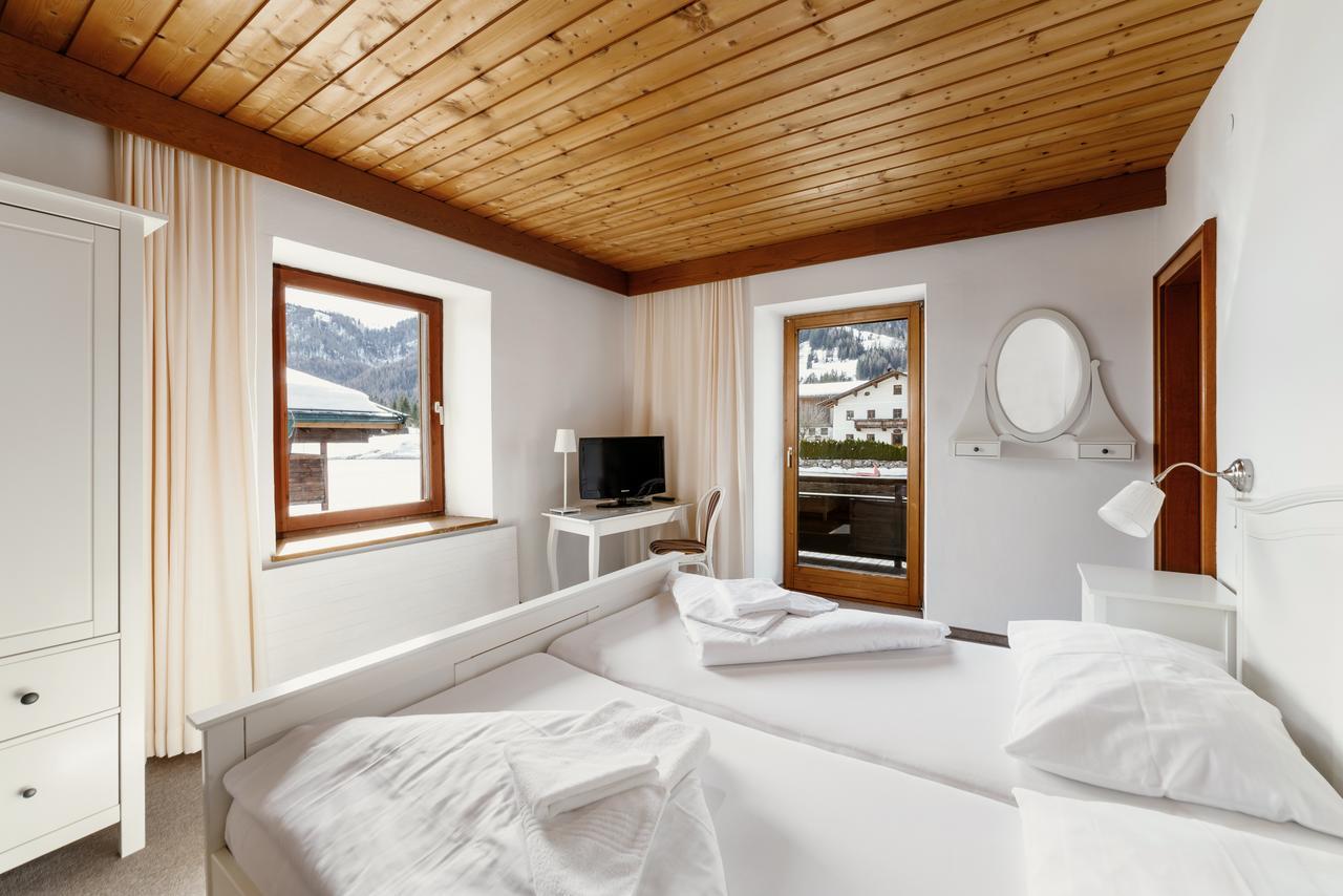 Hotel Pillerseehof Санкт-Ульрих-ам-Пиллерзее Экстерьер фото