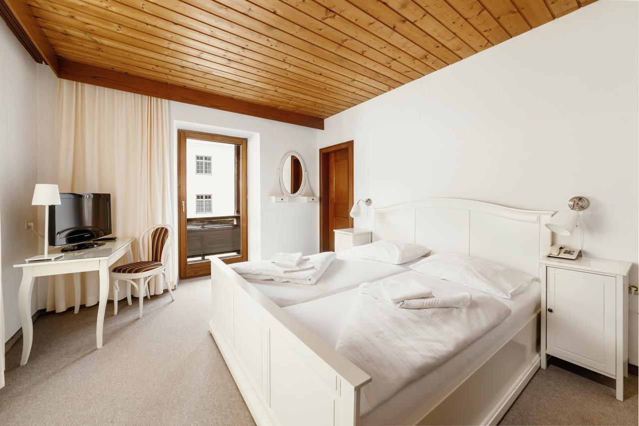 Hotel Pillerseehof Санкт-Ульрих-ам-Пиллерзее Экстерьер фото
